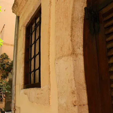 Casa Topane 干尼亞